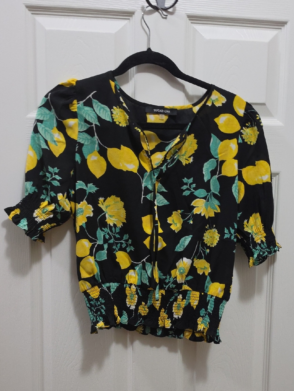 Sugarlips Black Lemon & Green Tie-Front Floral Blouse